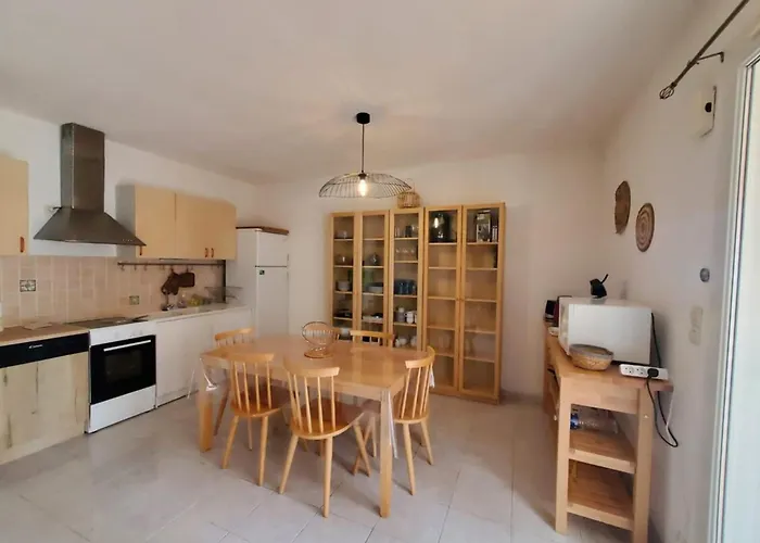 Holiday home Le Salvador Paisible Maisonette Pour 4 *